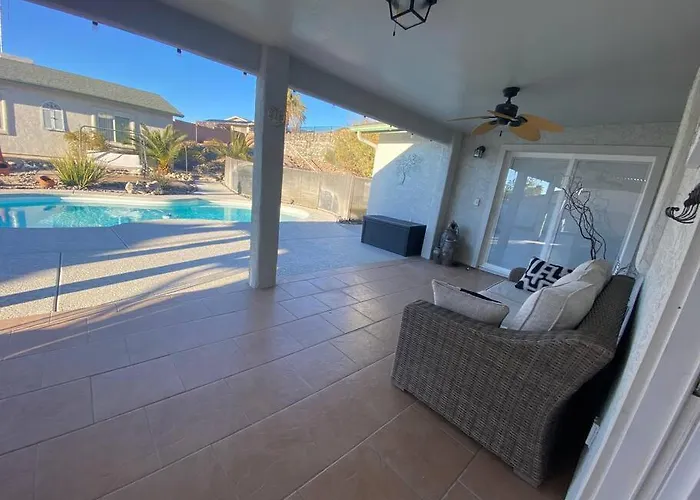 Holiday home Jacuzzi Pool & Casita Wifi Ac Tvs Rv Boat Parking *
