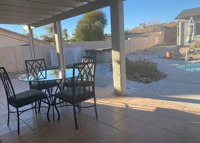 Jacuzzi Pool & Casita Wifi Ac Tvs Rv Boat Parking Holiday home *