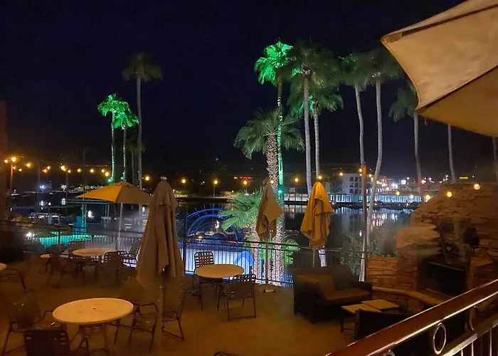 Jacuzzi Pool & Casita Wifi Ac Tvs Rv Boat Parking Holiday home *