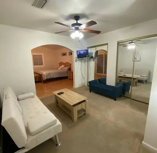 Jacuzzi Pool & Casita Wifi Ac Tvs Rv Boat Parking *