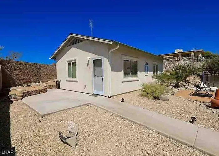 Jacuzzi Pool & Casita Wifi Ac Tvs Rv Boat Parking Holiday home *