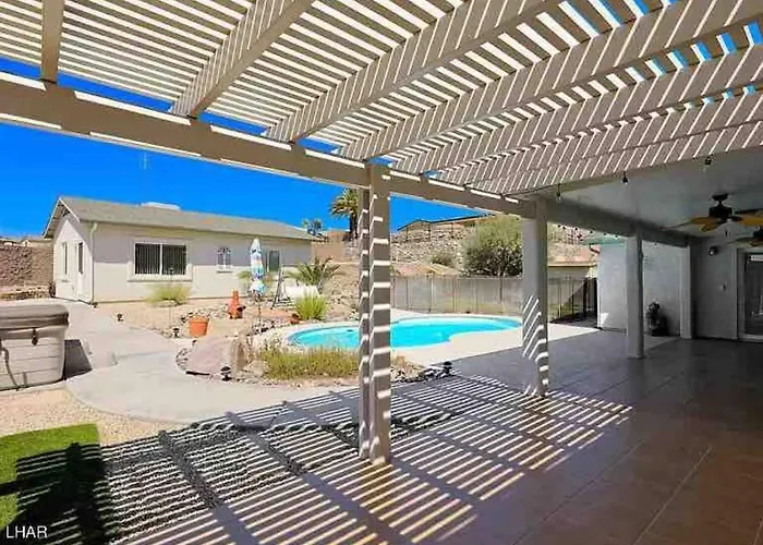 Jacuzzi Pool & Casita Wifi Ac Tvs Rv Boat Parking Lake Havasu City