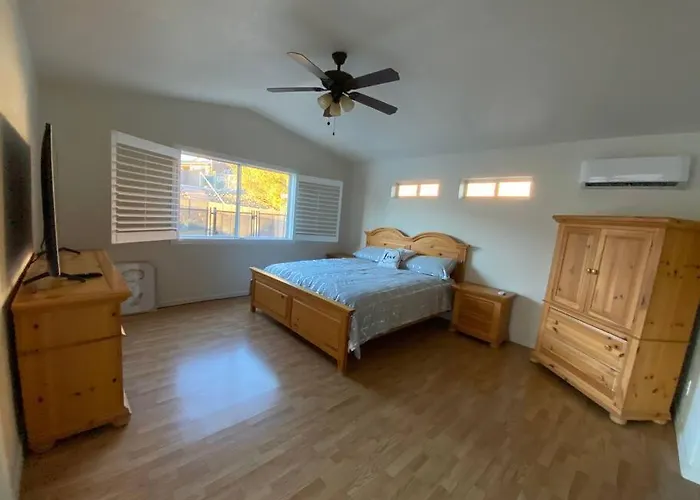 Jacuzzi Pool & Casita Wifi Ac Tvs Rv Boat Parking * Lake Havasu City