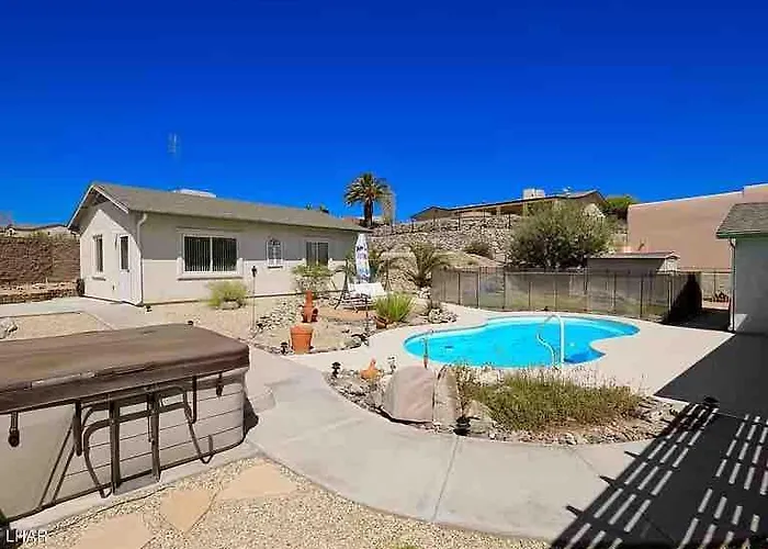 Jacuzzi Pool & Casita Wifi Ac Tvs Rv Boat Parking