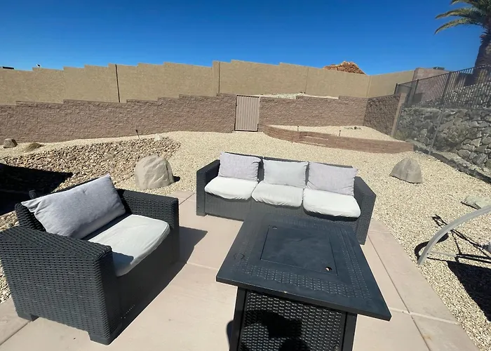 Holiday home Jacuzzi Pool & Casita Wifi Ac Tvs Rv Boat Parking Lake Havasu City
